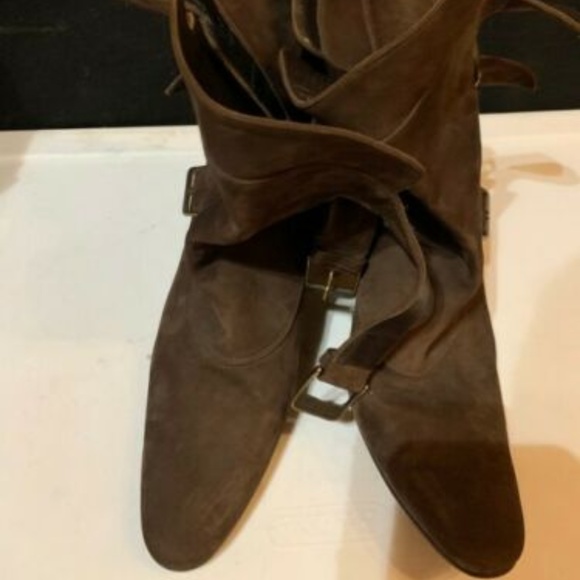 Manolo Blahnik Shoes - Authentic Manolo Blahnik Brown Suede Booties Manolo Blahnik Shoes - Authentic Manolo Blahnik Brown Suede Booties